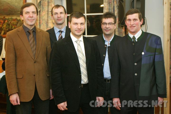 2009.01.16_21.37.43.JPG - Nach dem offiziellen Teil des Neujahrstreffens. v.l.n.r.: Anton Putz, Mag. Franz Farfeleder, LAbg. Ing. Andreas Pum, Josef Forster, Brgermeister Alois Panstingl.