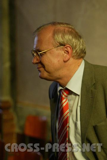 2008.06.13_17.49.32.JPG - Obermedizinalrat Dr. Anton Hengst hatte 25 Jahre hindurch seine Kinder am Gymnasium, und so lange war er auch Elternvereinsobmann.   Vor kurzem wurde er zum Vorstand des "Club Seitenstetten" gekrt.