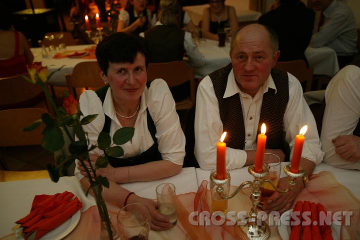 2009.02.07_21.21.15.jpg - Beim Musikball herschte stimmungsvolle Atmosphere.
