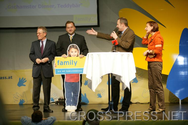 06.11.05_072 Erffnung mit Familien-LR Mag. Johanna Mikl-Leitner.