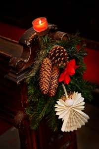 Bethlehem zu Schönbühel Weihnachtl. Schmuck in der ehemal. Klosterkirche der Redemptoristen.